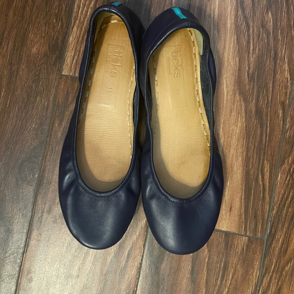 Tieks California Navy size 11